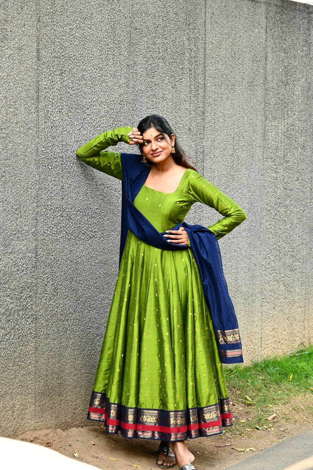 Moong & Navy