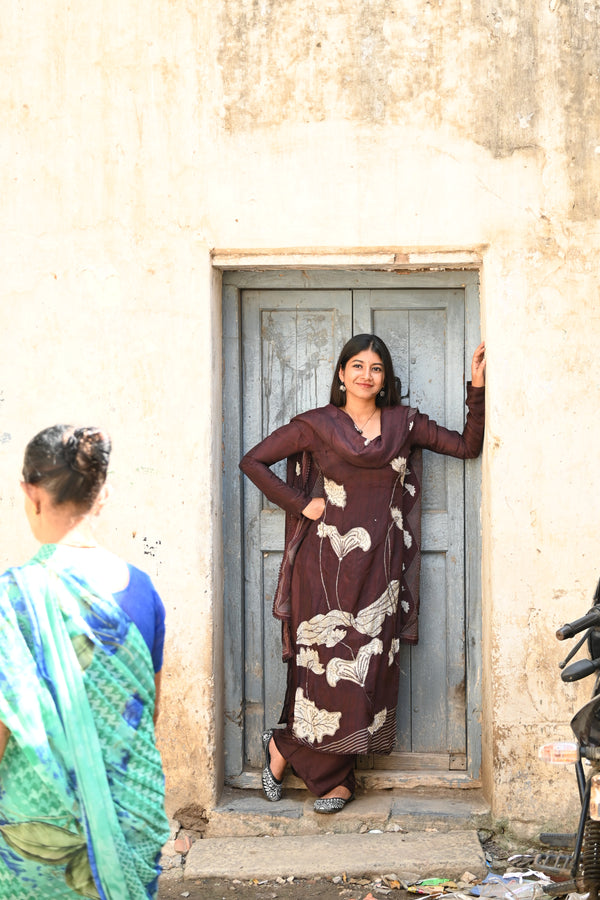 Dark brown crepe salwar with  cut Bead work(Full set)