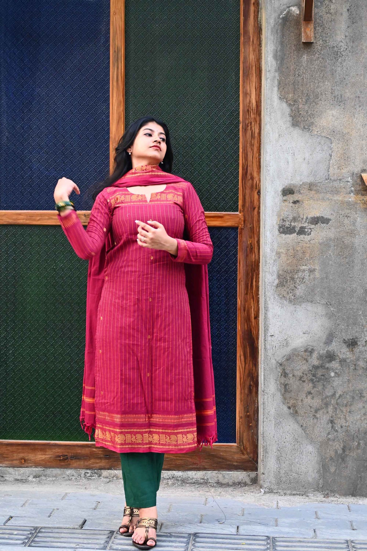 Rani Contrast